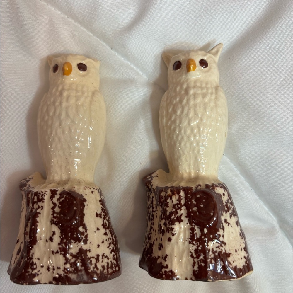 Vintage White Owl On Tree Stumps Salt And Pepper Shakers